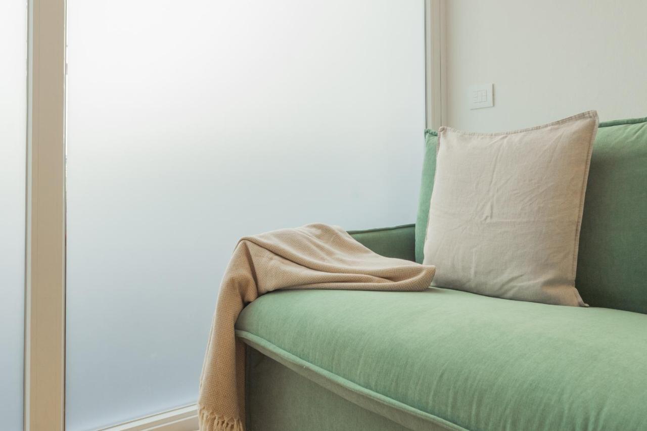 A Step From The Lake Apartment By Rent All 코모 외부 사진